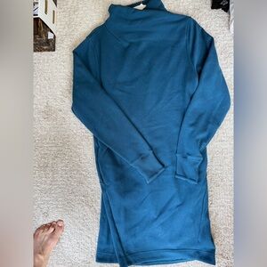 Athleta Blue Long Sleeve Top